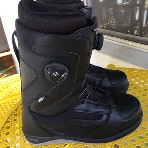 Vans Aura boots